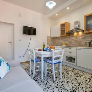  Apartman San Michele Olaszország